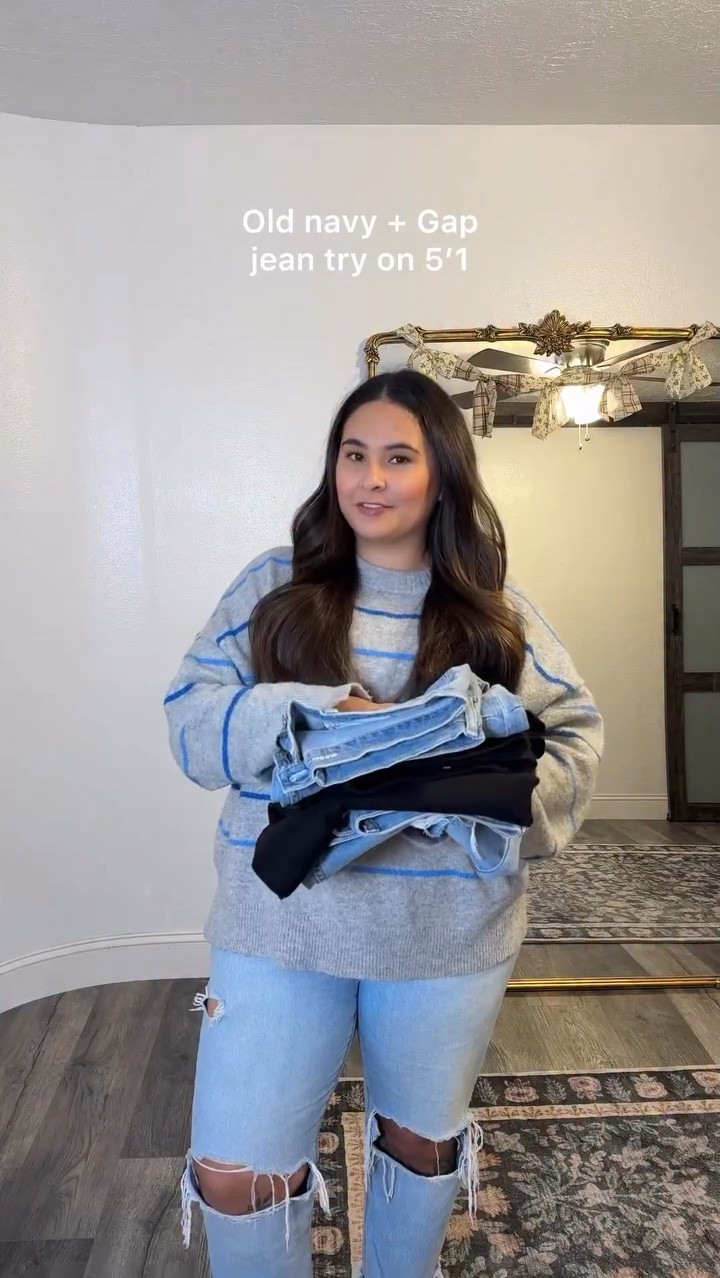 Which ones are your favorite? Comment JEANS below to receive a DM with the links :) 
#canitshortgirl #petitejeans #jeantryon #fashionreels #everydayoutfitideas 
https://liketk.it/5NAa4