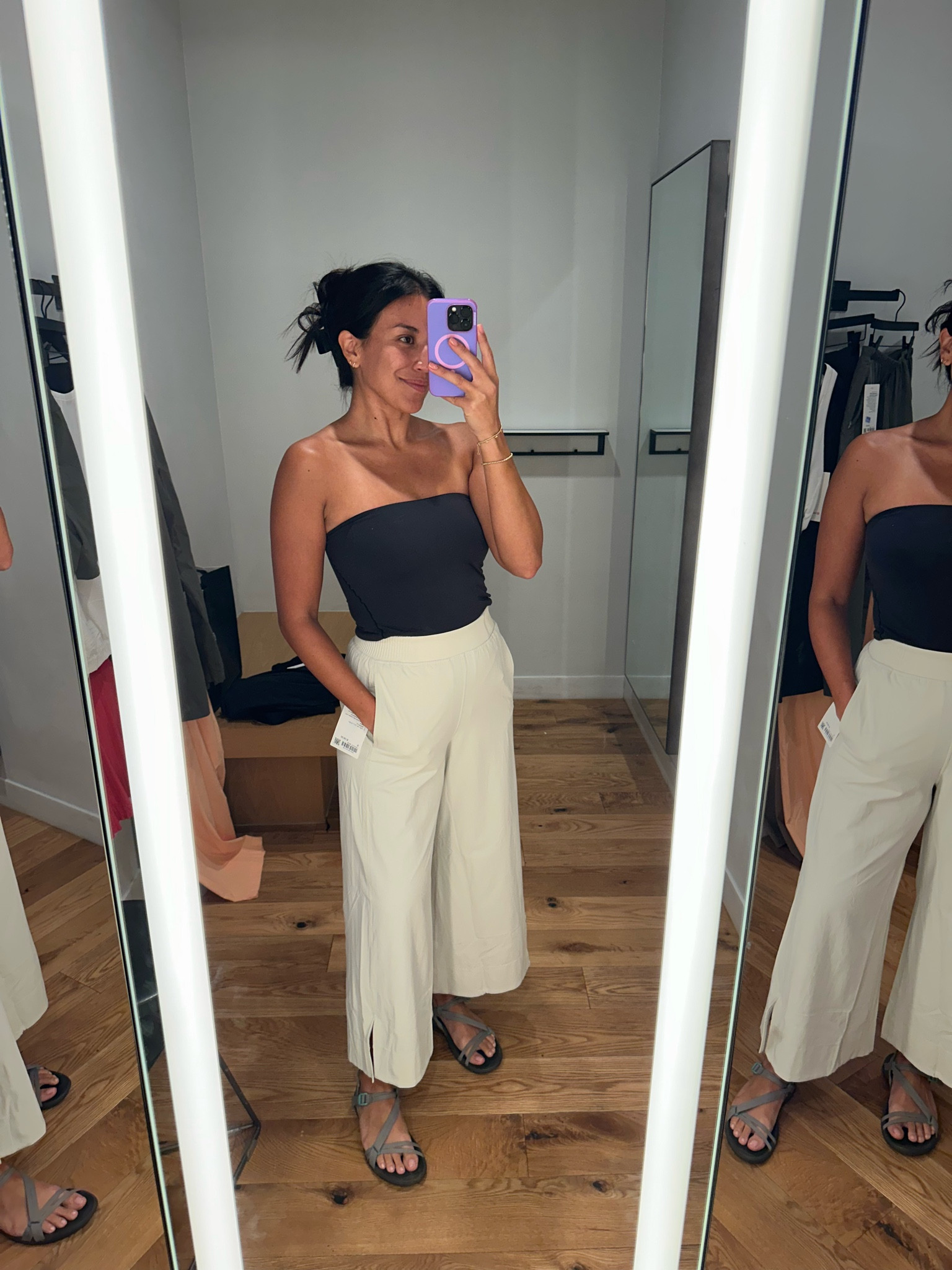 1st travel fit - two flights, 12 hours total, so comfortable and easy 

Pants - small
Athleta top - medium
Lulu top - mediumm
Jacket - small