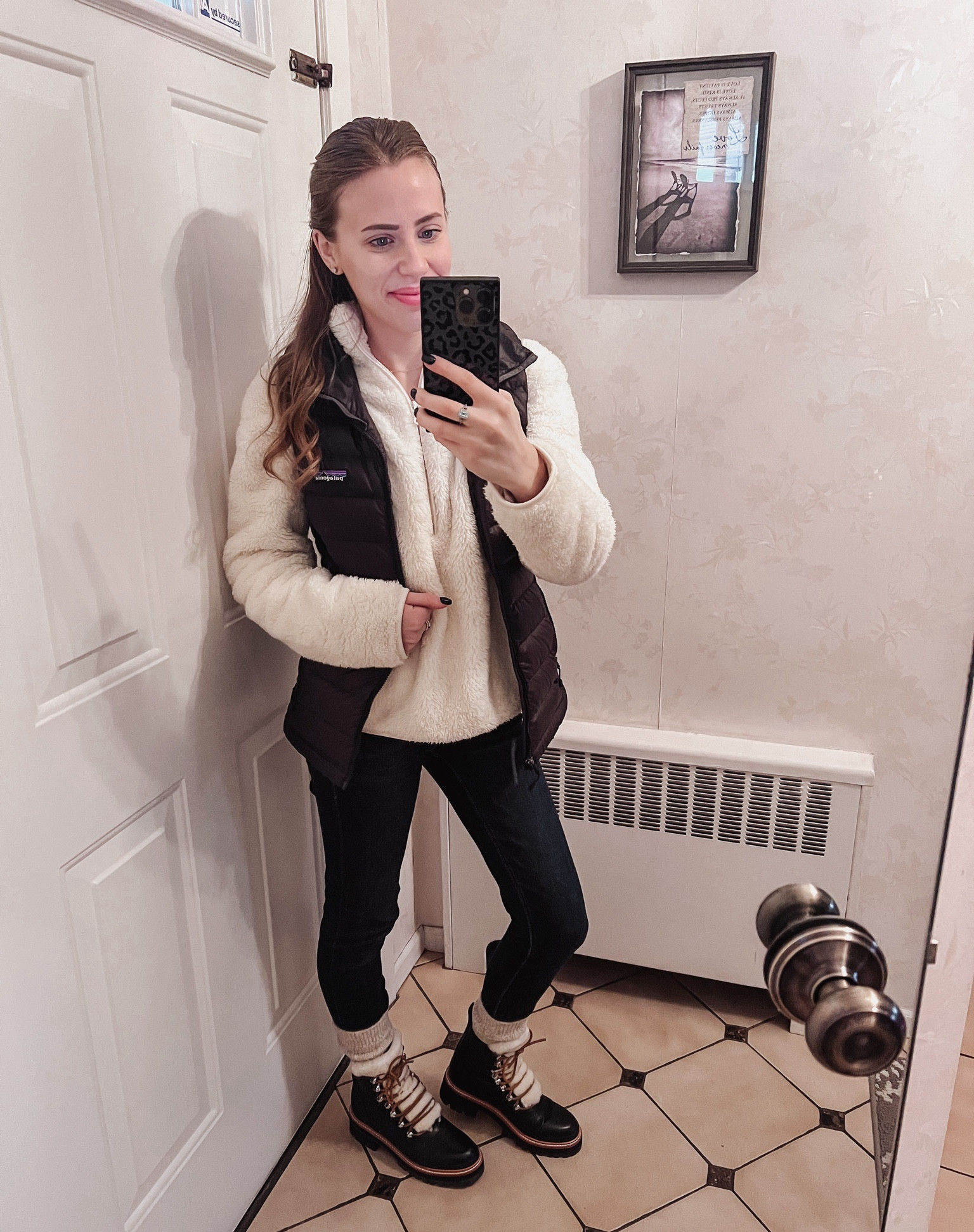 Another snowy day, another cozy outfit ❄️



#LTKstyletip #LTKshoecrush #LTKSeasonal