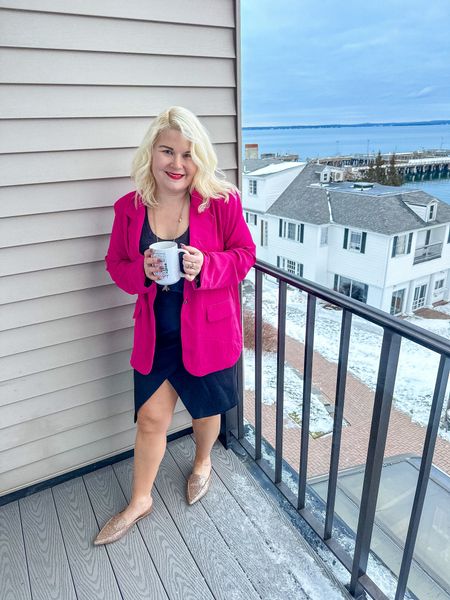 Looking for a great work outfit, that you can also go out in after work? Look no further! I love this pink blazer. And these slides adds some sparkle. 

#LTKparties #LTKworkwear #LTKstyletip