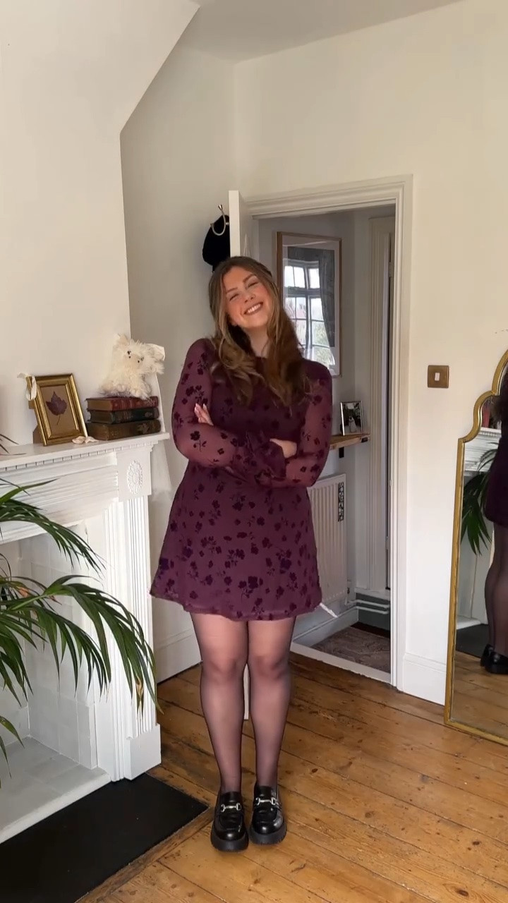 You can’t tell me that Sabrina wouldn’t have worn this one 😍 The tag is OFF and it’s officially been welcomed to my 90s witch wardrobe 💜🔮✨

#LTKuk #LTKdresses #LTKmidsize