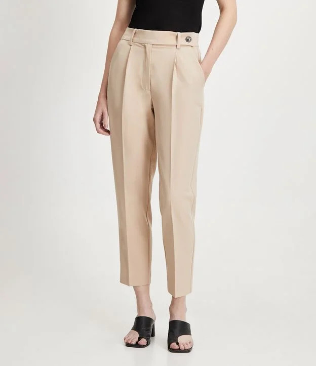 Calça Cenoura com Cós Transpassado e Elástico nas Costas Bege | Renner (BR)