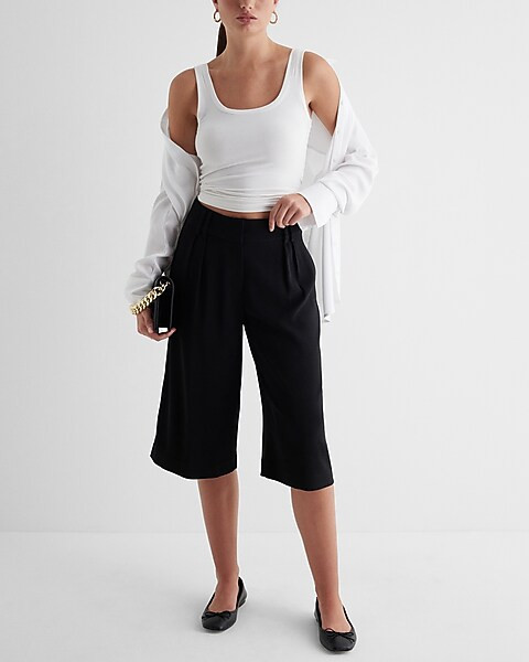 High Waisted Pleated Gaucho Pant | Express