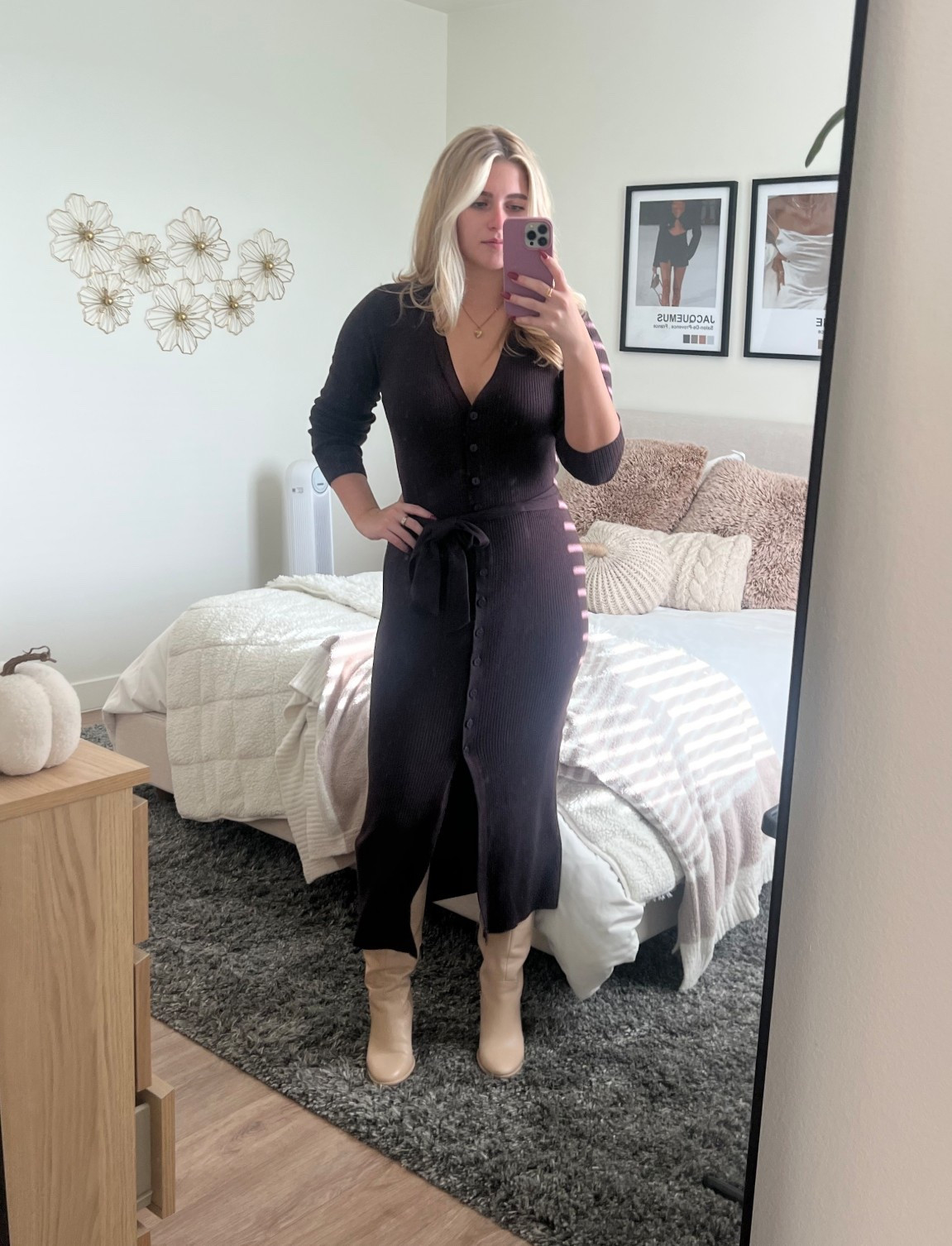 Embracing the fall colors 

#LTKSeasonal