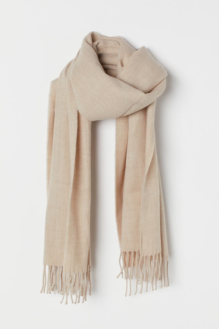 Fringed scarf | H&M (UK, MY, IN, SG, PH, TW, HK)