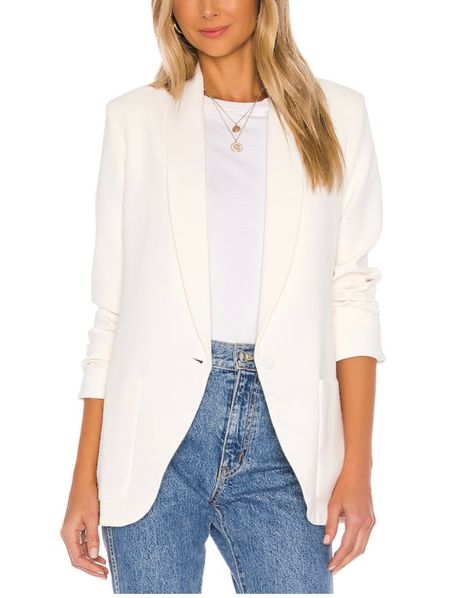 The perfect blazer! Comes in black too. Going to get both, great closet staple.

#LTKSeasonal