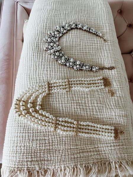 #Amazon #jewellery has stepped up their game! One of these is #handmade from a small business. I love using #pearl #necklaces and #chokers on the shorter end to dress up my #casual style and elevate it with some #elegance. 

I have been on an Amazon jewellery kick for clip on earrings too and #sparkling #rhinestones as my showstopping pieces only $13-26. Being a style icon has never been so easy! 

#LTKHoliday #LTKstyletip #LTKCyberweek