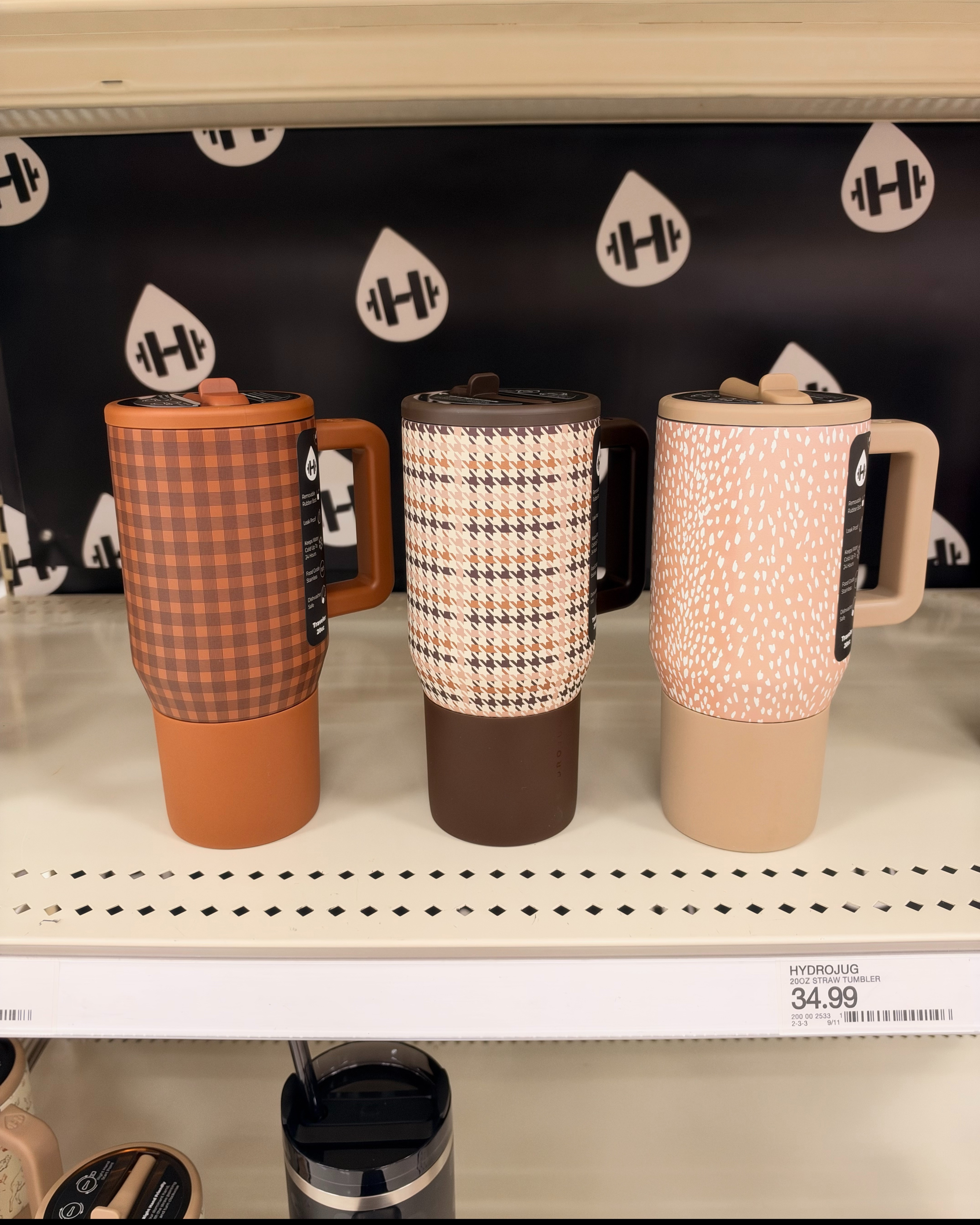 fall hydrojug drink tumblers




fall fashion accessories
travel mug
water tumbler
plaid
houndstooth
target finds 

 #LTKmomlife #LTKSeasonal #LTKActive