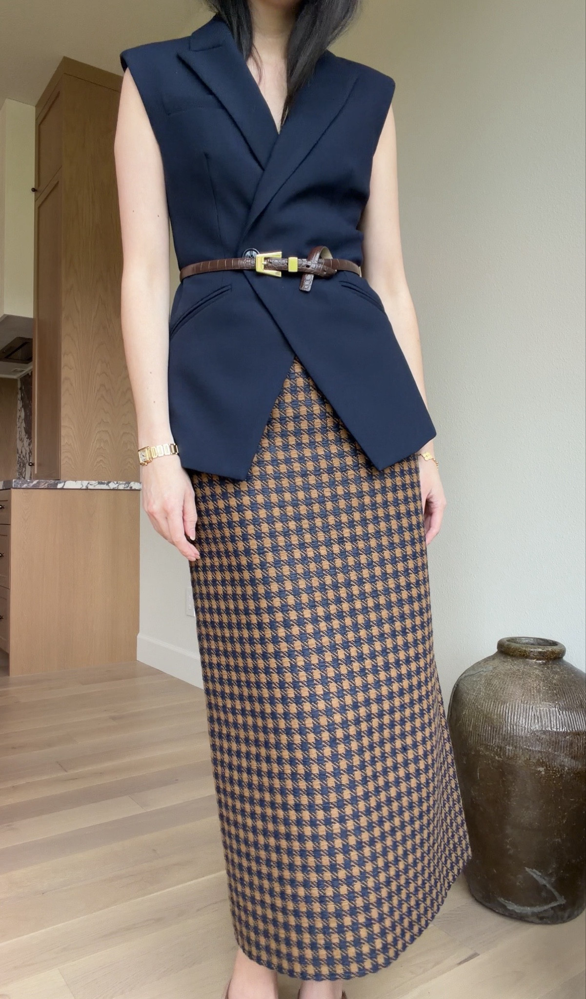 Vest in stock now - get it before it’s gone. 


#VeronicaBeard
#classicstyle
#springoutfit
#summeroutfit
#summerworkwear

#LTKSeasonal #LTKgrwm #LTKootd