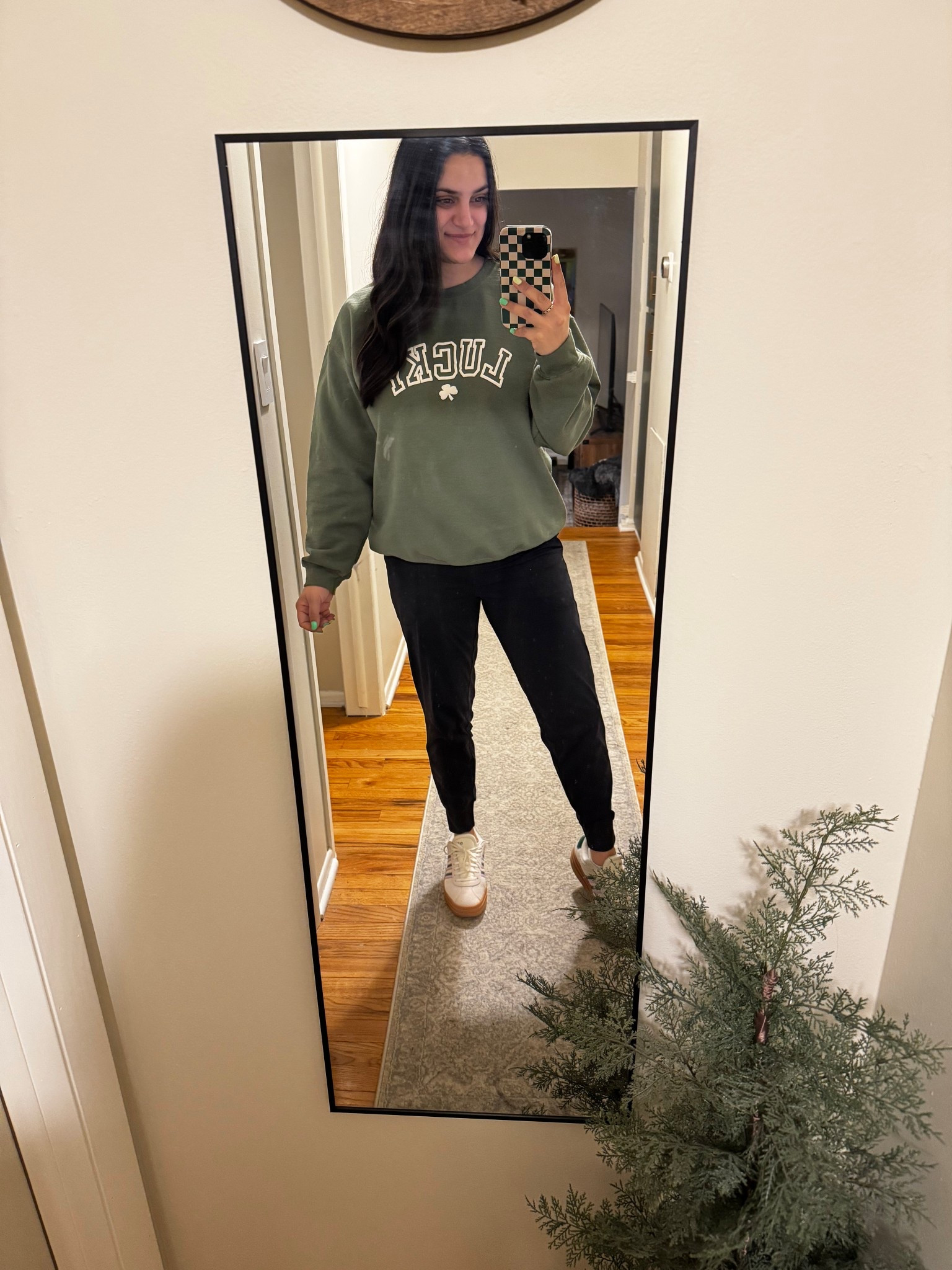 Sweatshirt: Large
Pants: Medium
Shoes: 8

#LTKShoeCrush #LTKSeasonal #LTKStyleTip