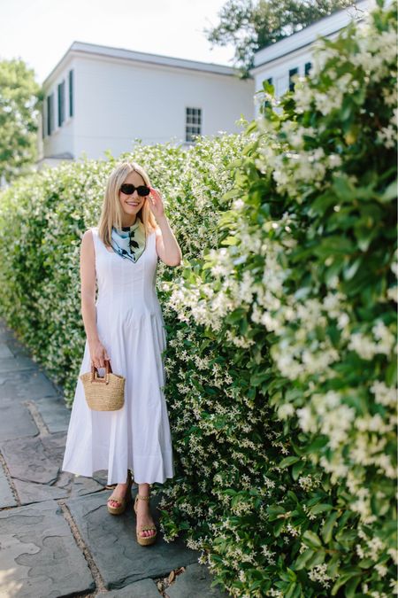 ‘Tis the season for garden parties in Charleston! Wearing a flattering forever favorite white dress from @Saks to match the blooming jasmine around the neighborhood. #Saks #SaksPartner 
