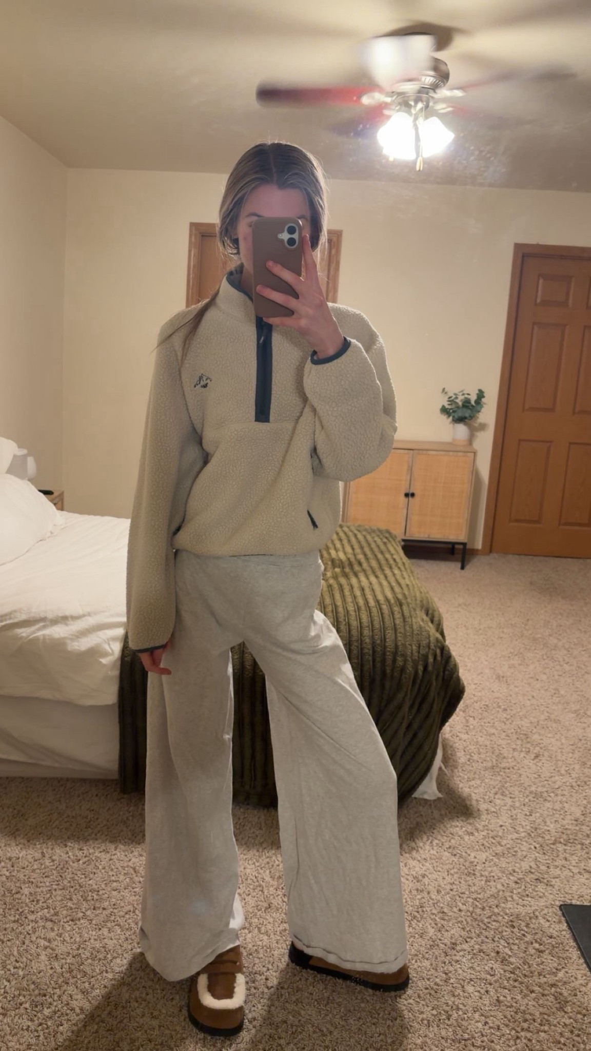 Gimme all the cozy vibes 😌🤍

#LTKdayinmylife #LTKBeauty #LTKgrwm