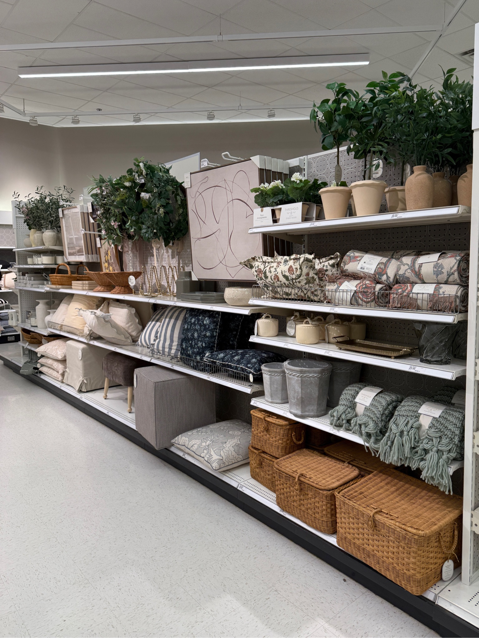 I’m loving all the new target finds! 

#LTKHome #LTKFindsUnder50 #LTKStyleTip