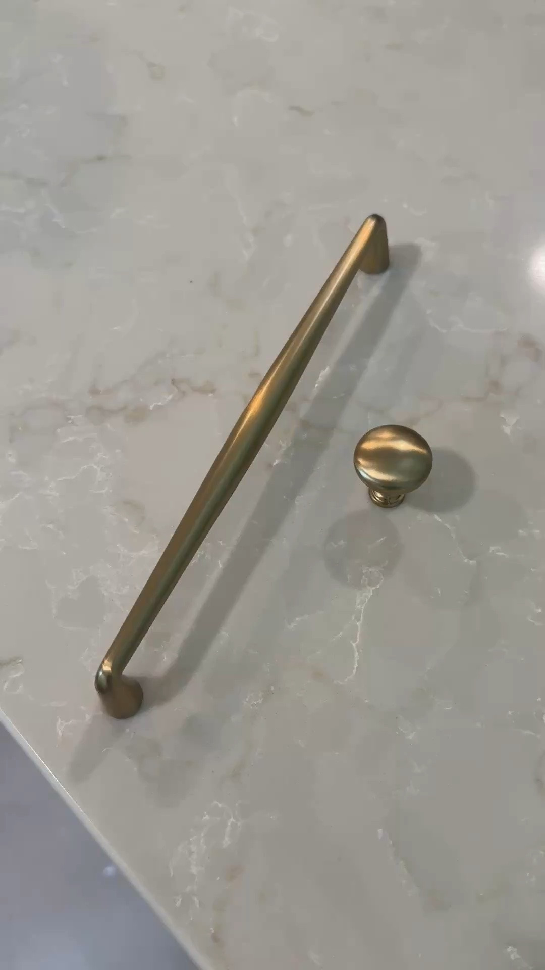 Designer level budget friendly Champagne Bronze cabinet hardware from Amazon! Pull and knob combo I’m using for my kitchen remodel!

#LTKHome