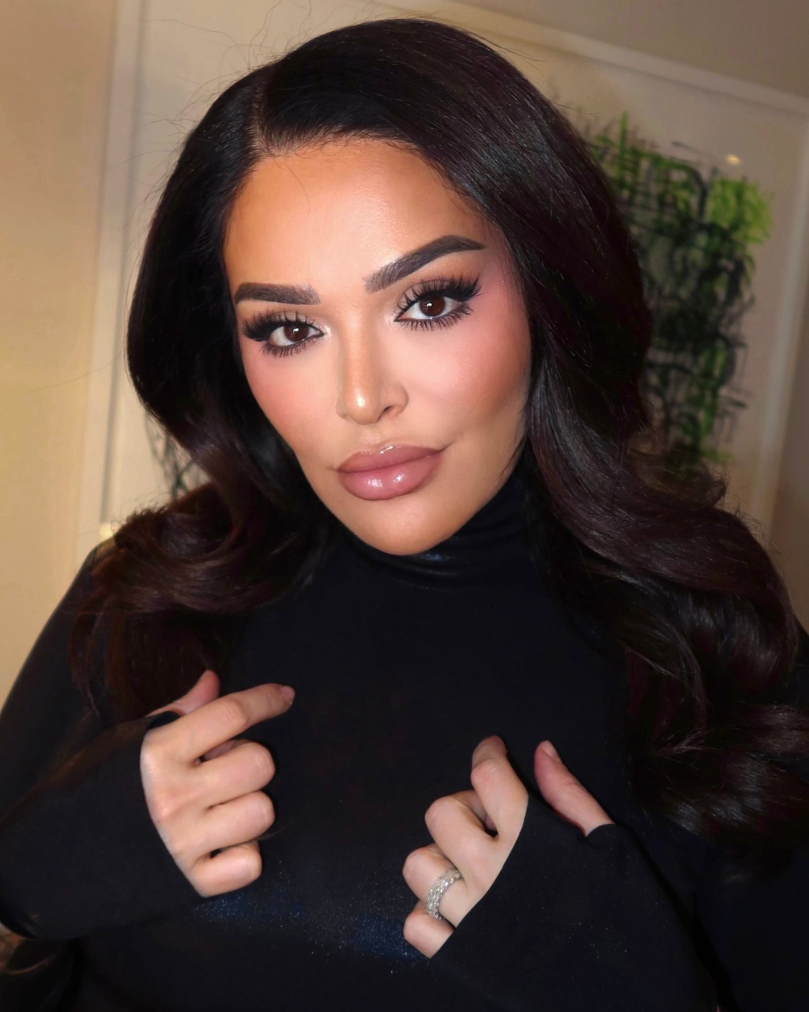 mona kattan’s blushy glam details 💞

#LTKBeauty #LTKgrwm #LTKValentine