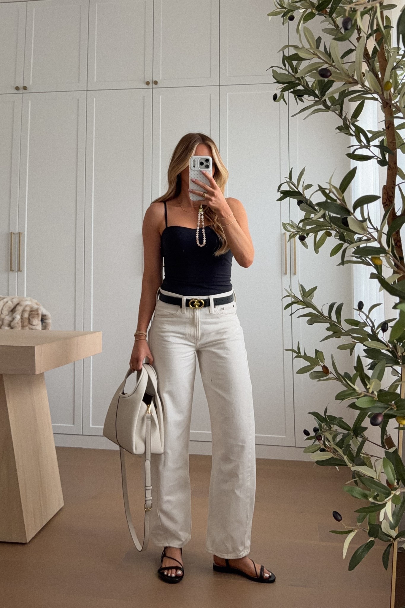 amazon top: xs // jeans: 24 regular 