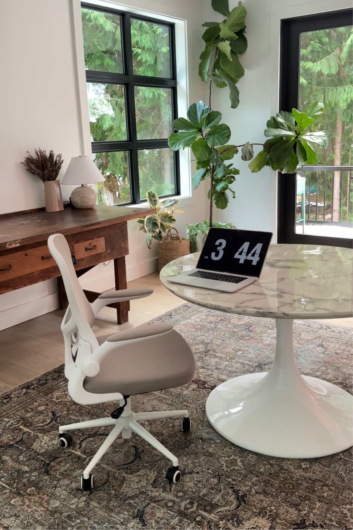 Home office 

#LTKGiftGuide #LTKhome