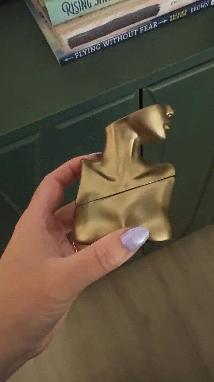 This perfume smells amazing!! It’s the Billie Eilish Eau de Parfum and I got it from Ulta! It’s sweet but it’s not overwhelming! I linked some of my other fav Ulta finds as well! @ulta

#LTKBeauty #LTKMothersDay #LTKgrwm