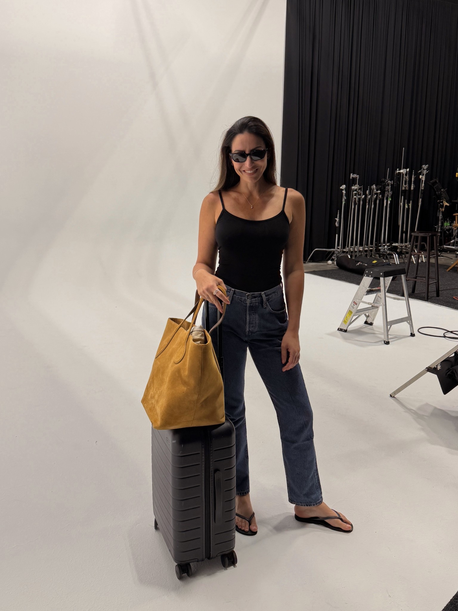 On set comfort 
Size small tank (belen15)
Size 26 denim 