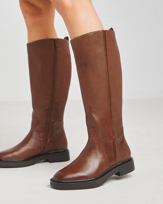 Andy Leather Stretch Seam Knee High Flat Boots Wide E Fit Curvy Calf | Simply Be (UK)