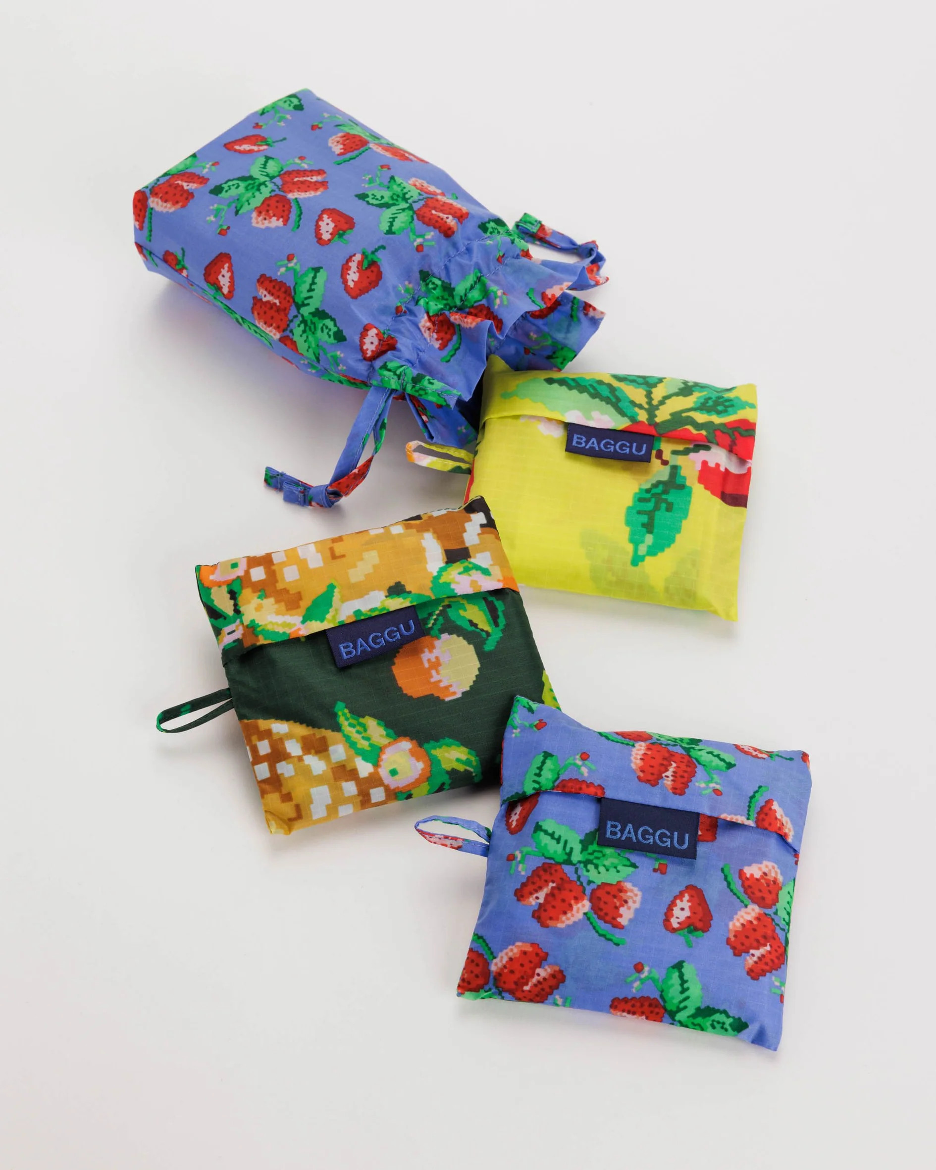 Standard Baggu Set of 3 : Needlepoint Fruit - Baggu | BAGGU