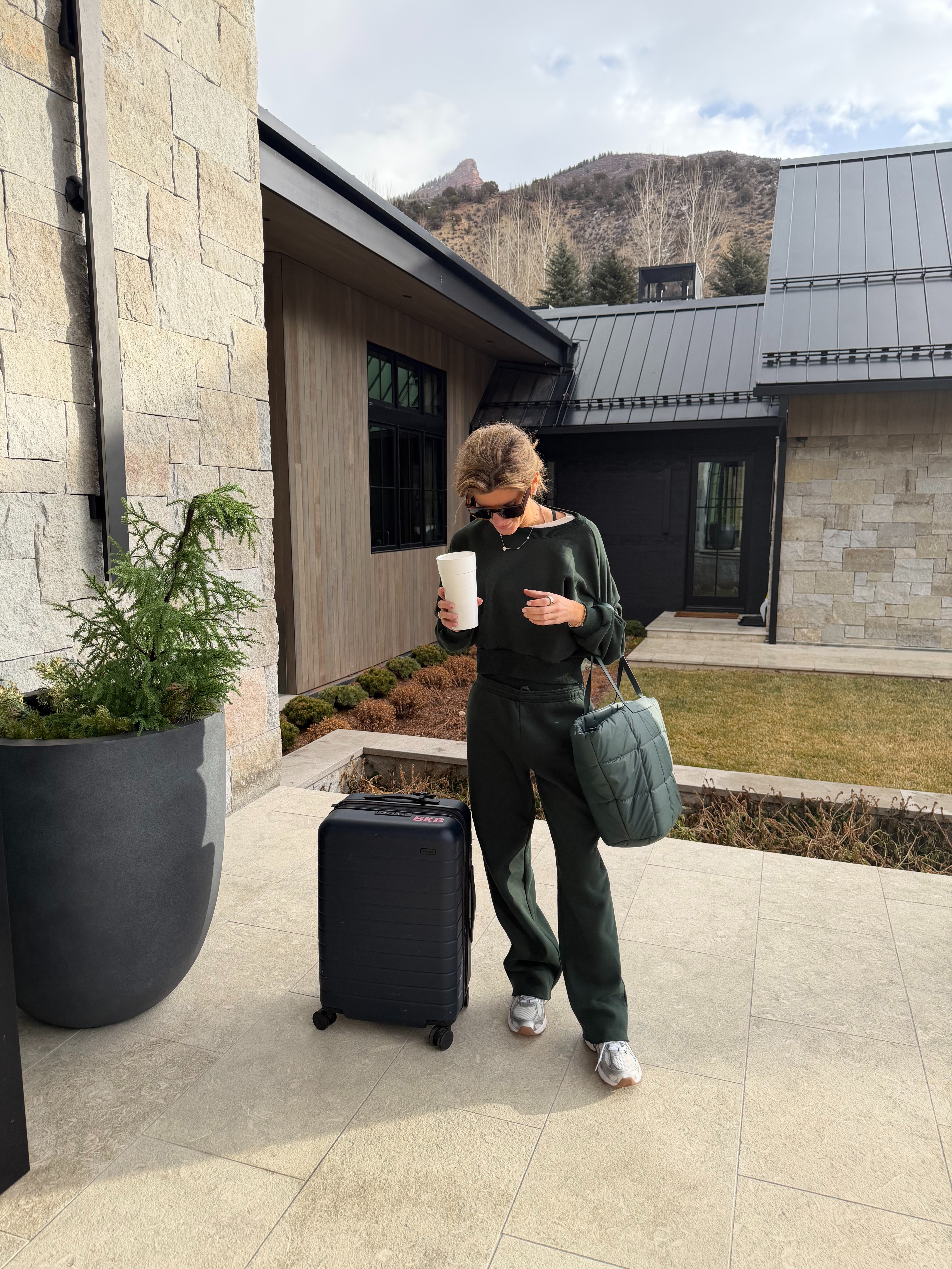 Forest/Hunter Green Travel set - straight leg pants and crew. Puffer travel tote and away extended luggage. 

 