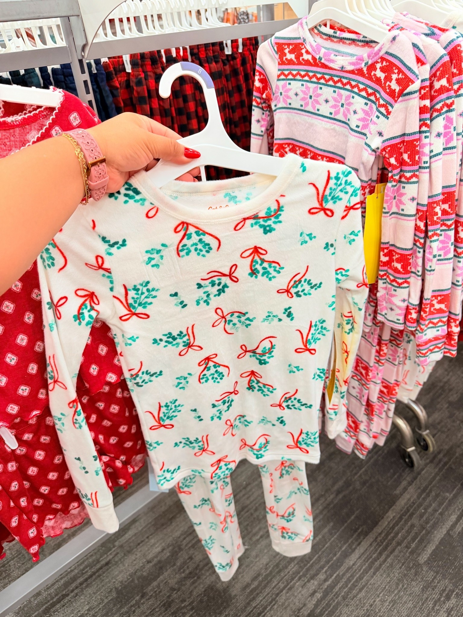 40% off girls pajamas sale ends today !!