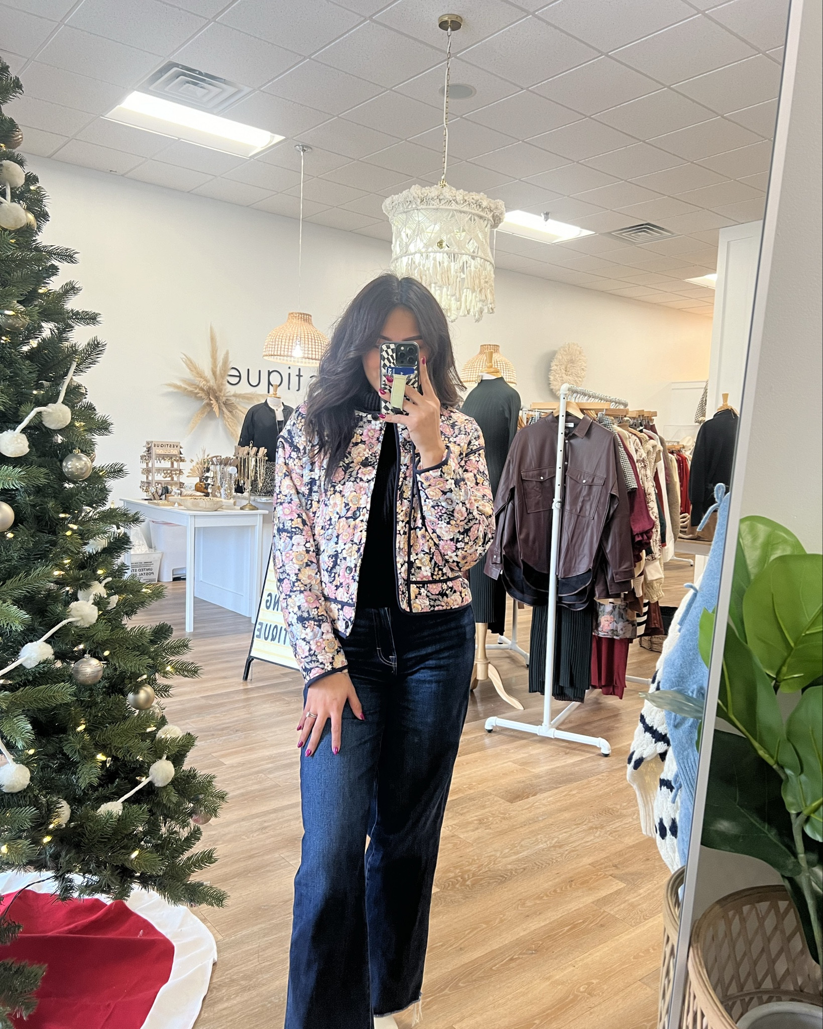 Vestique’s outwear is all 40% off this holiday weekend. Snag these cute jackets and more now during their Black Friday sale! Wearing my true size small in all jackets

#LTKHoliday #LTKCyberWeek #LTKGiftGuide