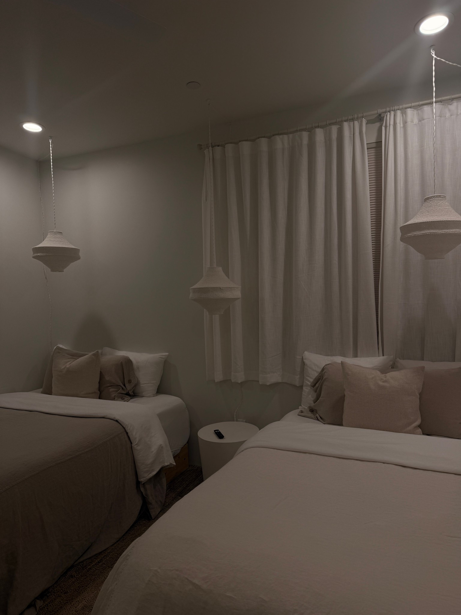 Stay-cation w/ the girls! #joshuatree

#LTKHome #LTKTravel #LTKHoliday