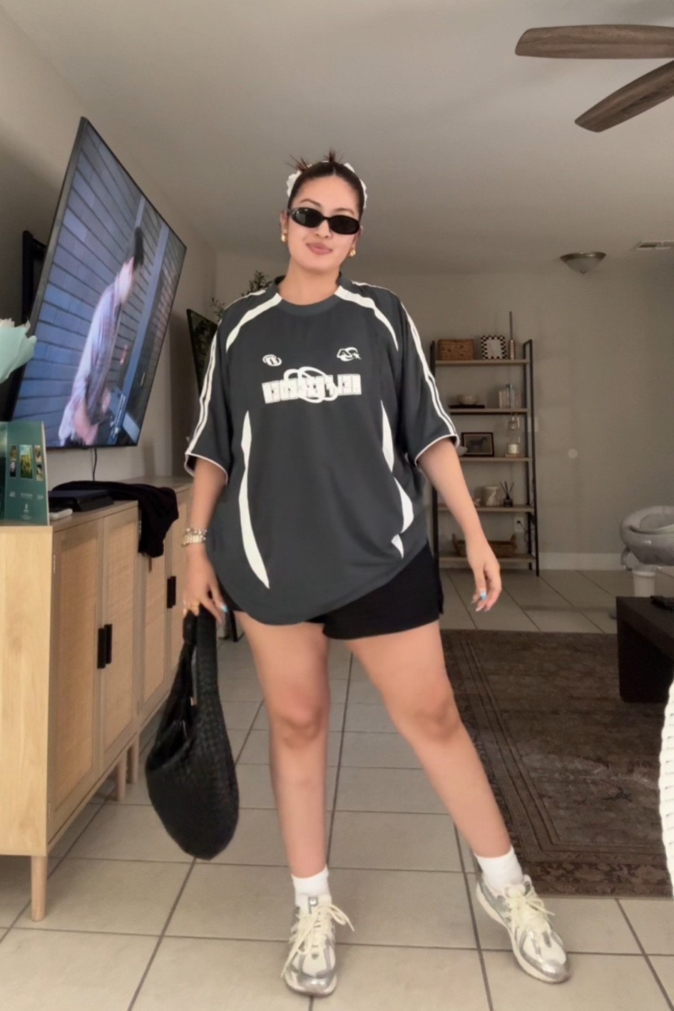 Shorts are not available on H&M’s website but the code is 1220150 and I got a size large 💌

#LTKSaleAlert #LTKSeasonal #LTKBacktoSchool