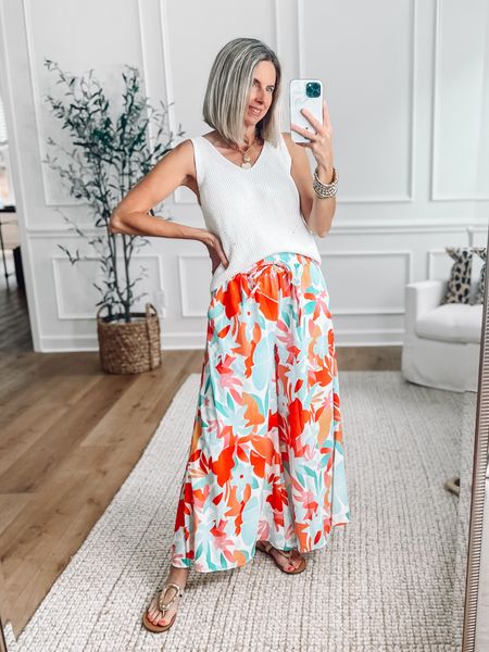 ⭐️ Amazon wide leg pants wearing a small. Perfect for a tropical vacation! Vneck sweater tank 50% off wearing an XS. My new favorite Sandals 20% off 🙌

Resort wear 
Vacation outfit
Loft outfit
Amazon outfit 
Beach vacation outfit 
Palazzo pantss

#LTKSaleAlert #LTKFindsUnder50 #LTKSeasonal
