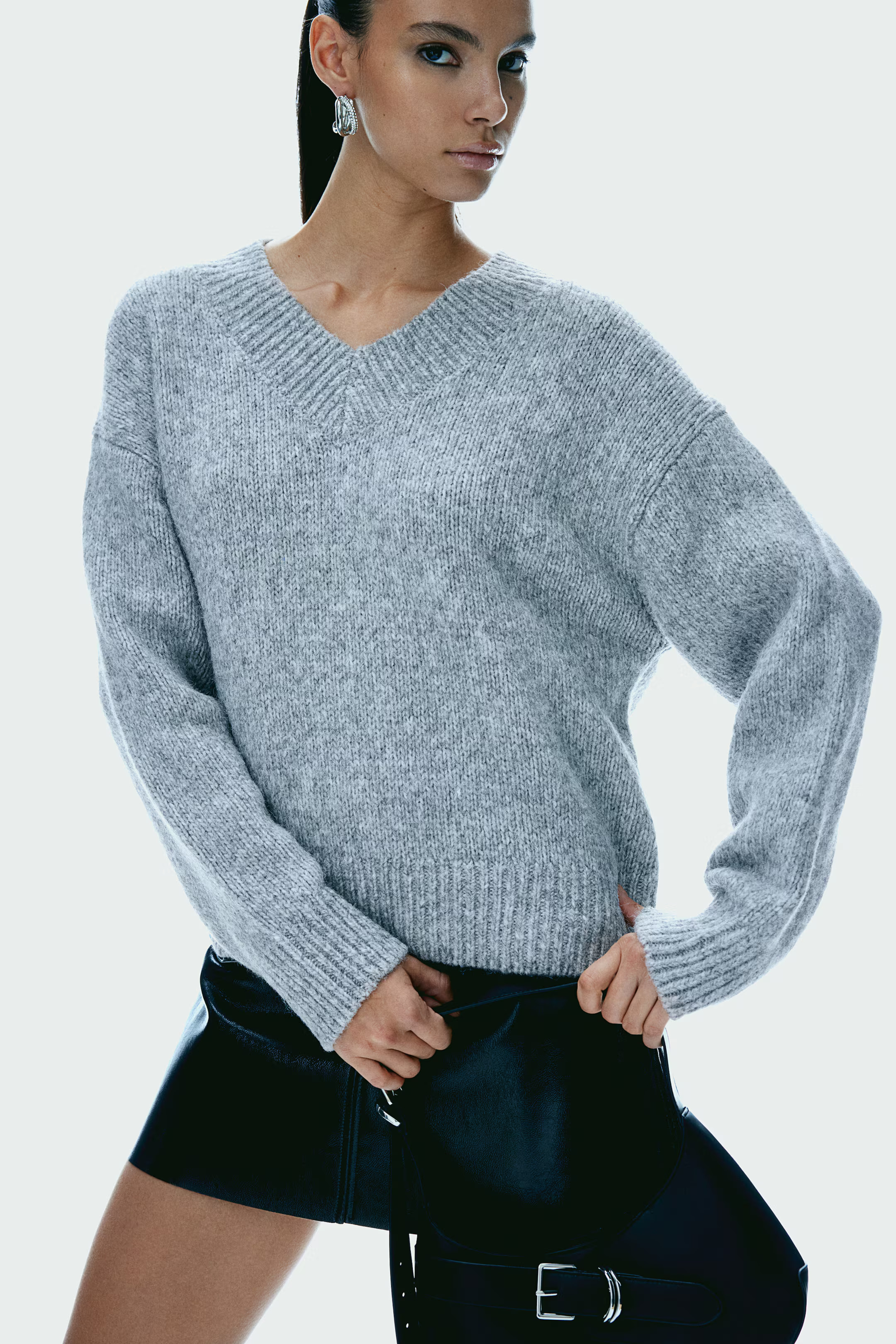 V-Neck Sweater - Gray melange - Ladies | H&M CA | H&M (US + CA)