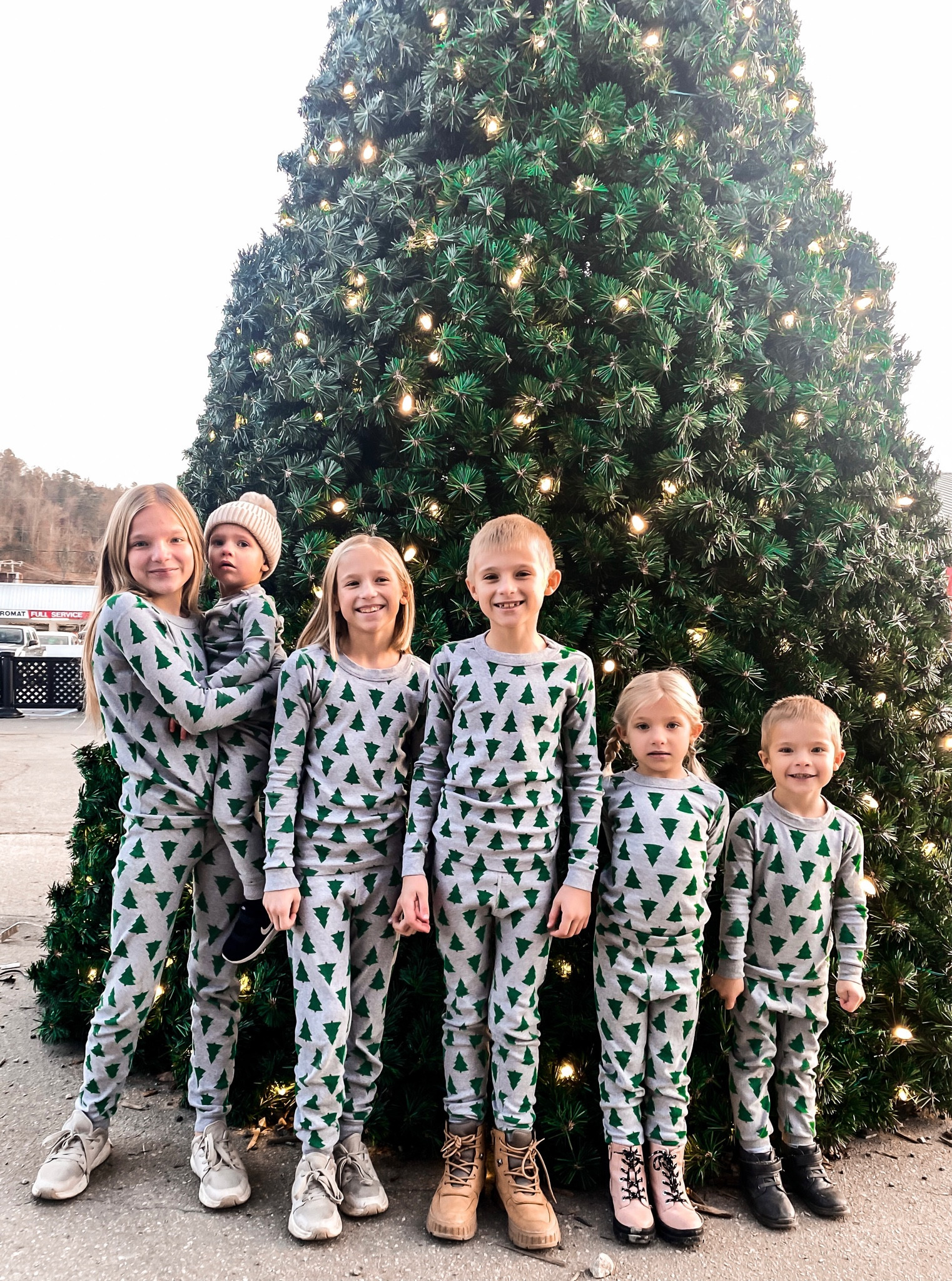 Matching Christmas pajamas, Hannah andersson, Christmas, kids, baby, toddler, matching family, cute pjs 

#LTKHoliday #LTKkids #LTKSeasonal