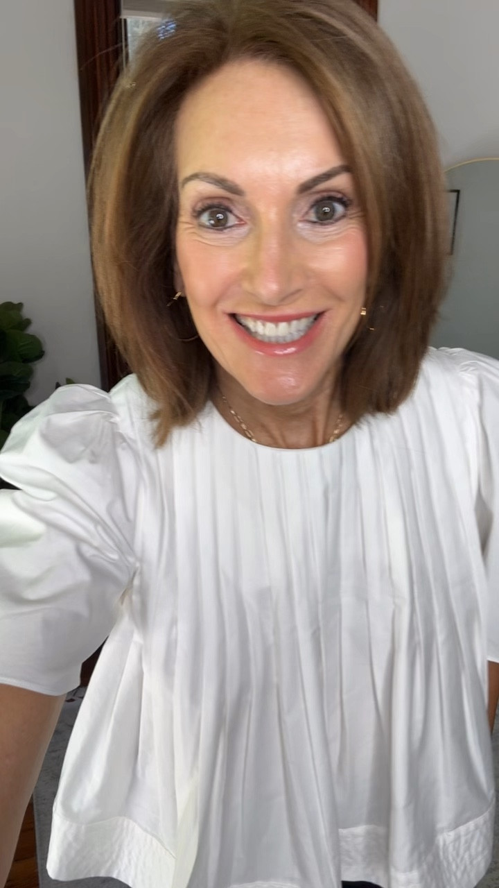 This fun swing top comes in a few colors and is so fun to wear! 



#LTKStyleTip #LTKVideo