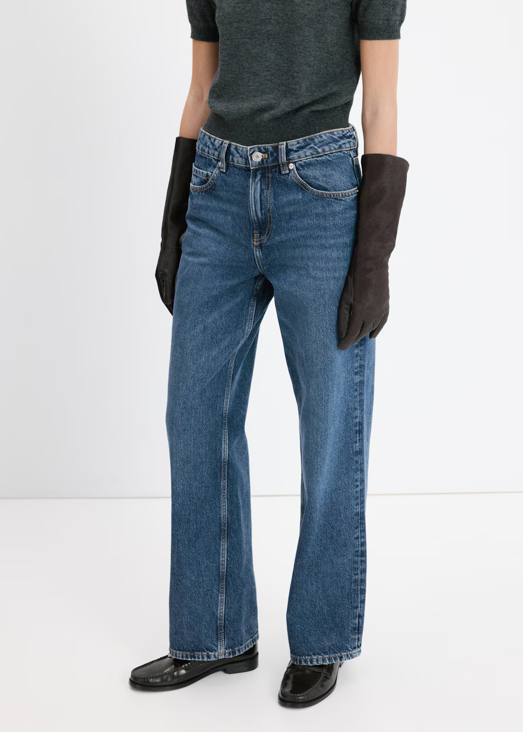 Straight low-waist jeans - Women | MANGO United Kingdom | MANGO (UK)