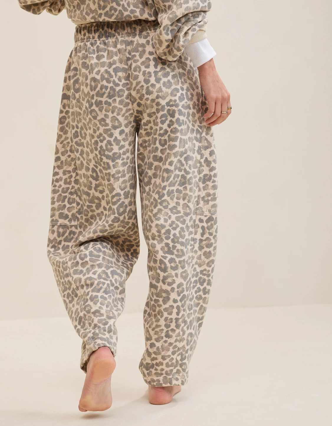 Aerie Oh Zip! Barrel Pant | Aerie