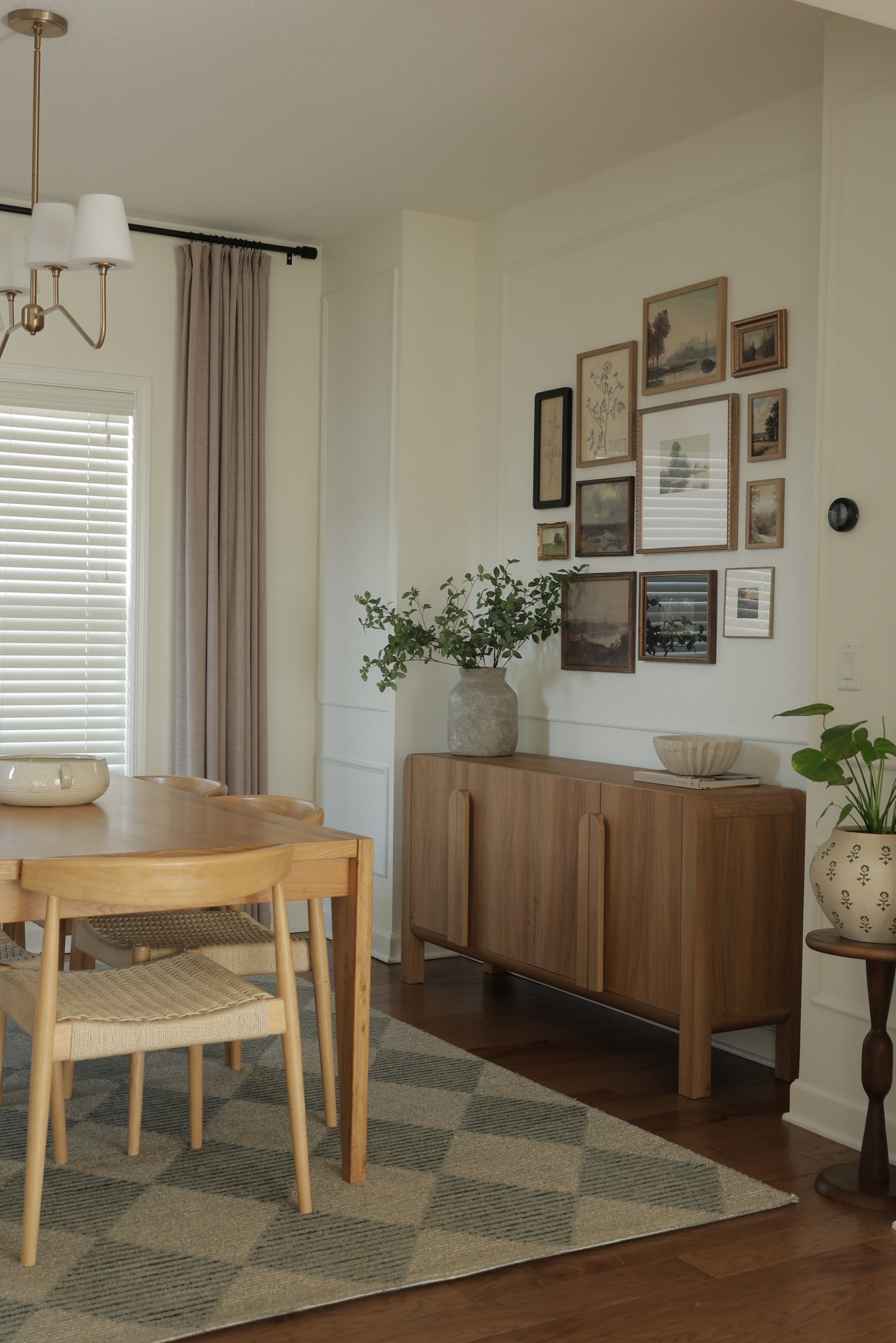 Affordable sideboard Quality 10/10
Galley wall 

#LTKHome
