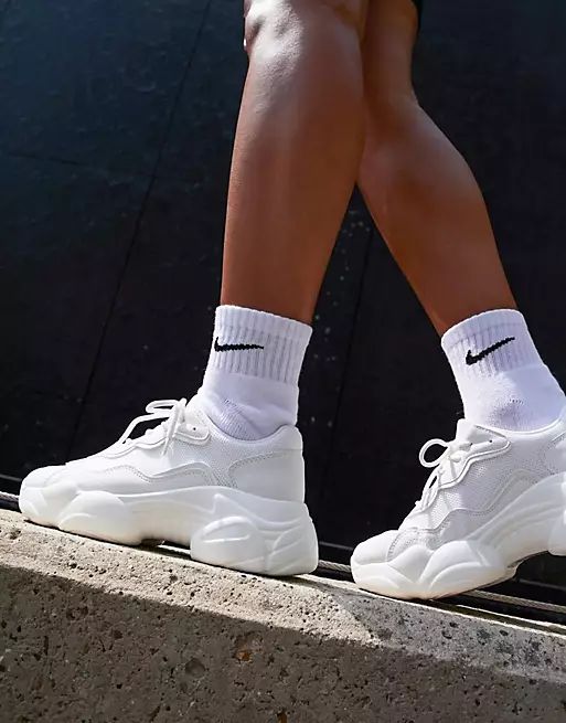 ASOS DESIGN Divine chunky sneakers in white | ASOS (Global)