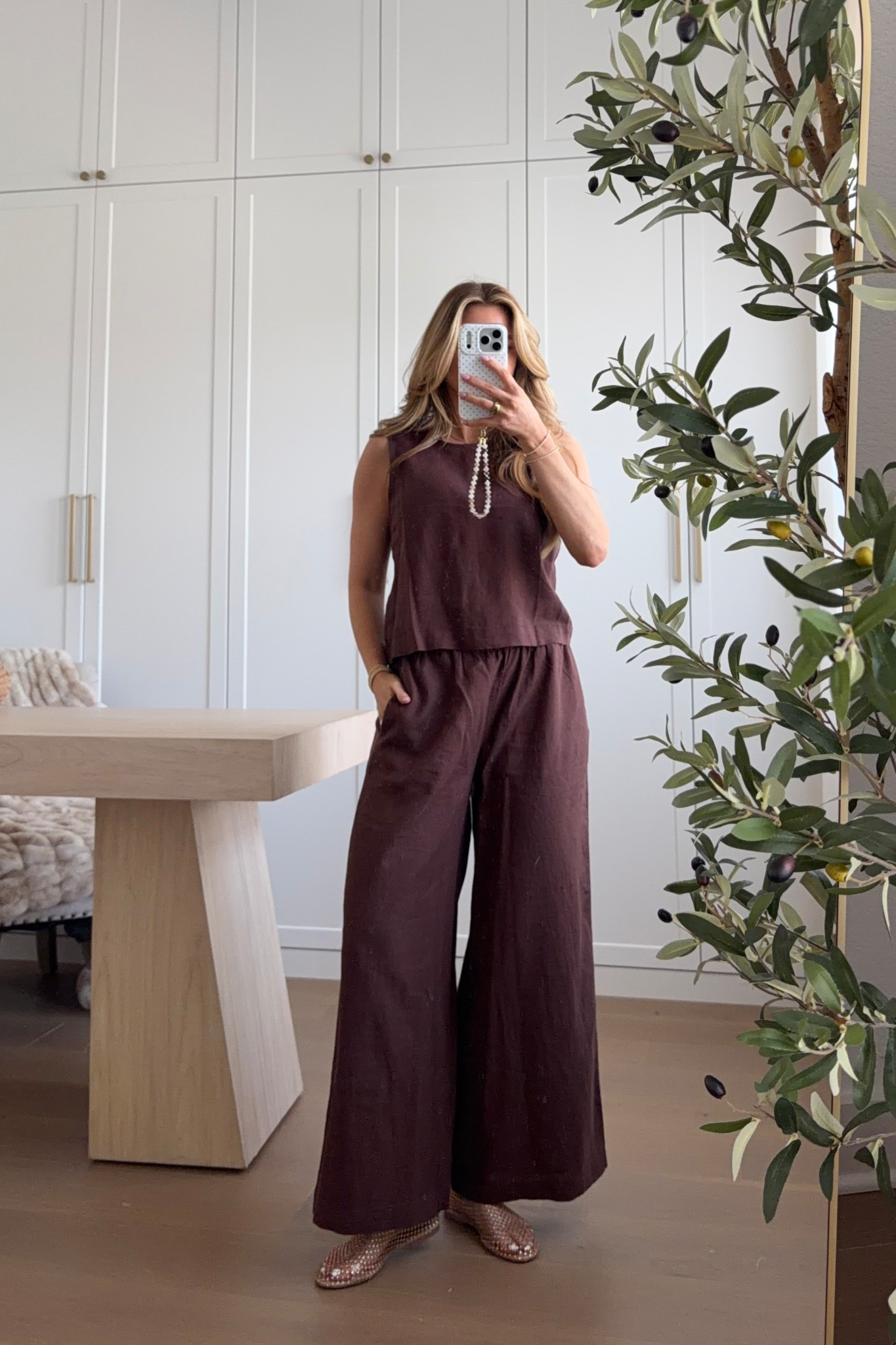 top: xs // pants: small 