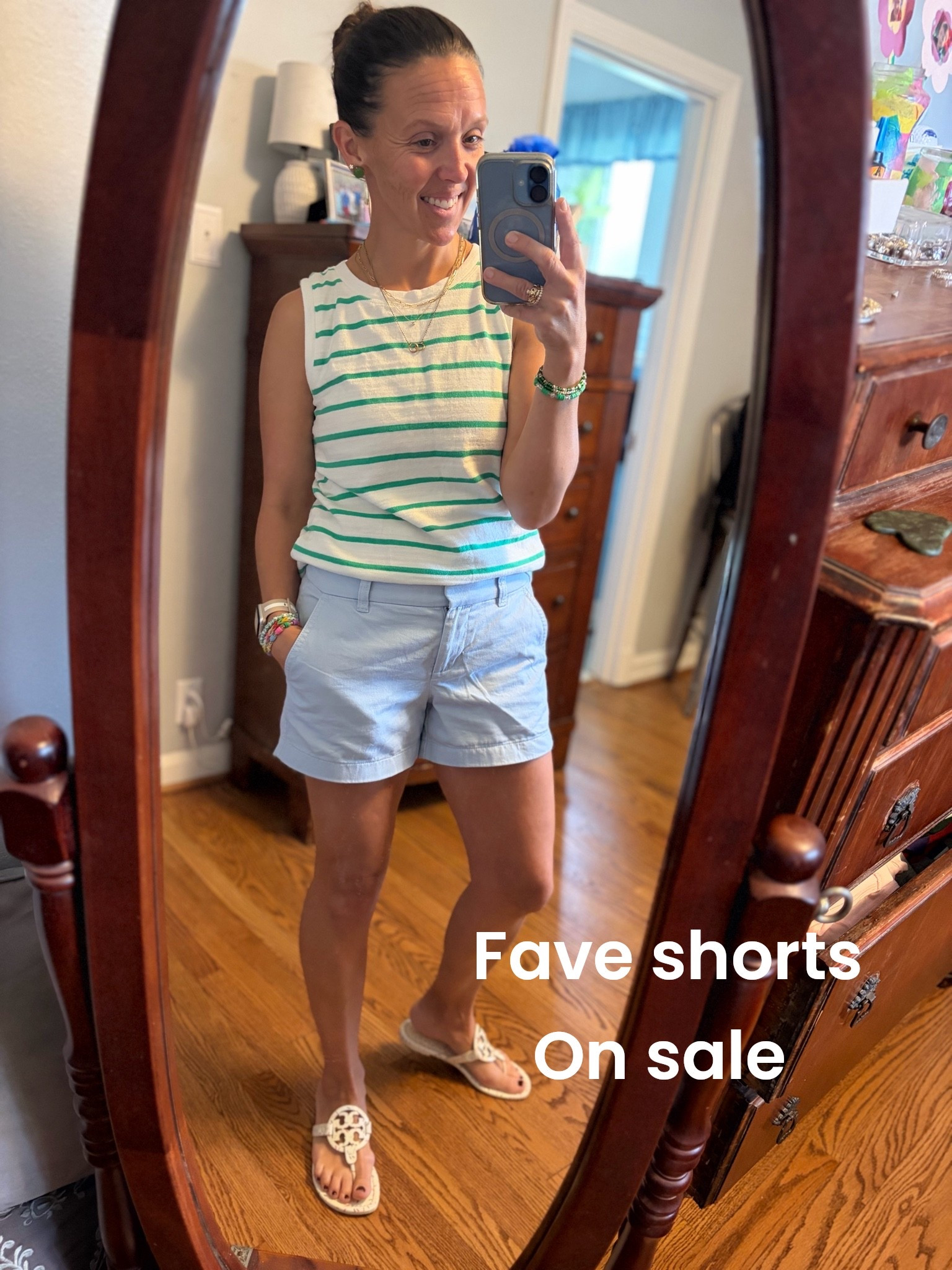 It still feels like summer with the 90° temps so I’m still going to wear my summer attire. 


#LTKOver40 #LTKSaleAlert @jcrew #shorts #under25 #salefinds #necklacestack #ringstack #summer

#LTKootd #LTKU #LTKSeasonal