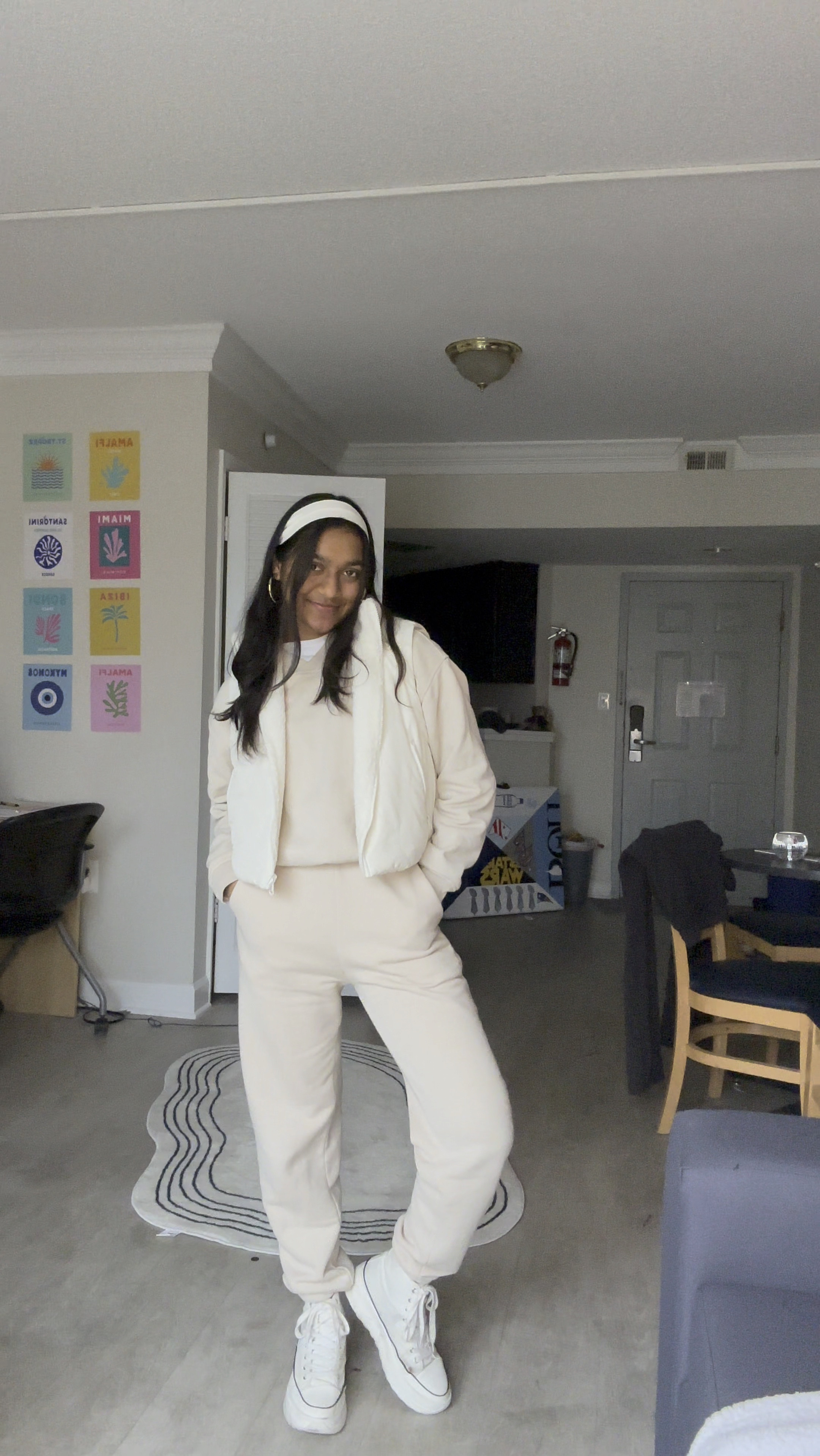 athleisure outfit, comfy outfit, beige sweatpants set, neutrals, sweatpants and hoodie, puffer vest outfit, headband, how to style medium hair, winter fashionn

#LTKfitness #LTKfindsunder50 #LTKVideo