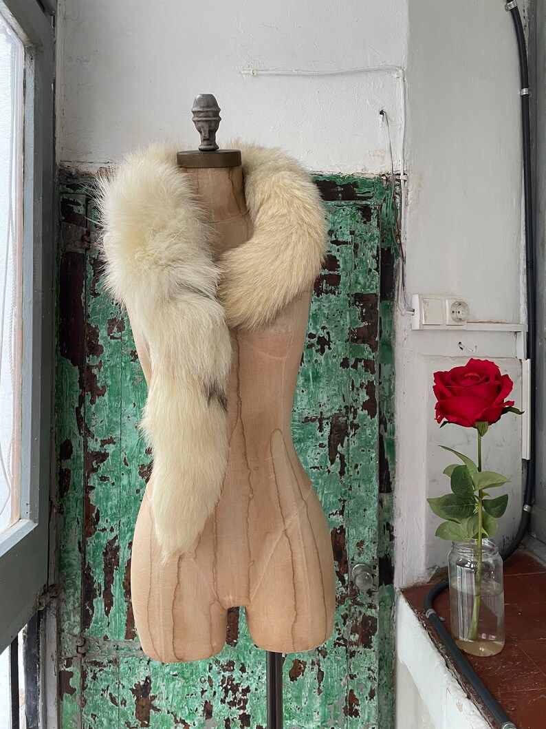 Vintage 70s Blonde Fluffy Genuine Fox Fur Scarf Boa Scarf Neck Warmer | Etsy (US)