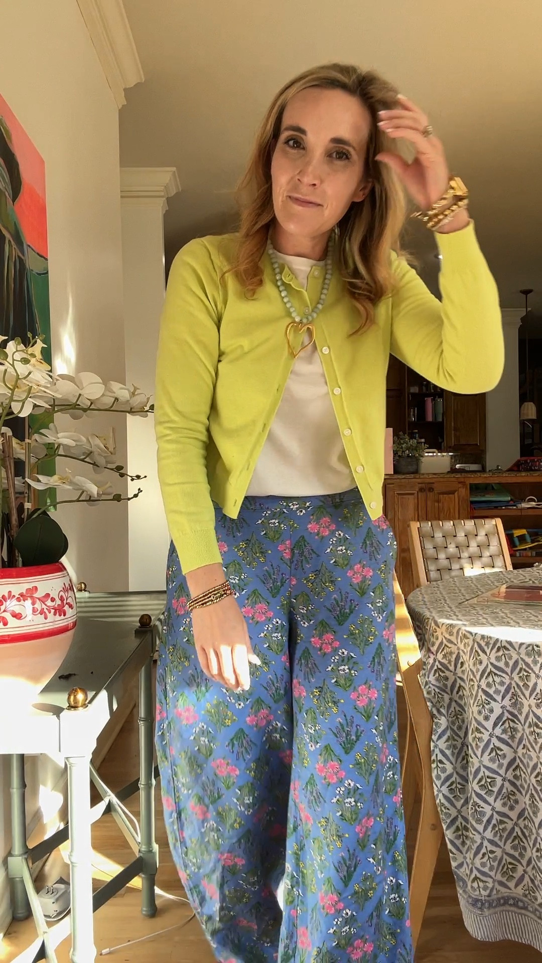 A comfy colorful outfit for busy mom life. This could also be a teacher outfit! 

#LTKBacktoSchool #LTKFindsUnder50 #LTKMidsize