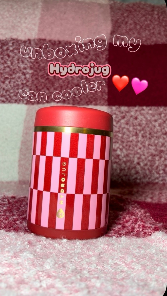 Loving my new #hydrojug #cancooler #valentinesday drop! 🩷❤️