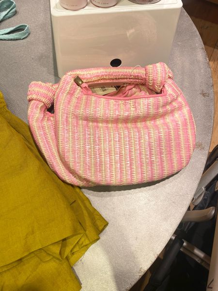 Cute straw bag for summer! Love the pink 🌺 

Anthropologie, summer bag, purse, trendy

#LTKItBag #LTKFindsUnder100 #LTKSeasonal