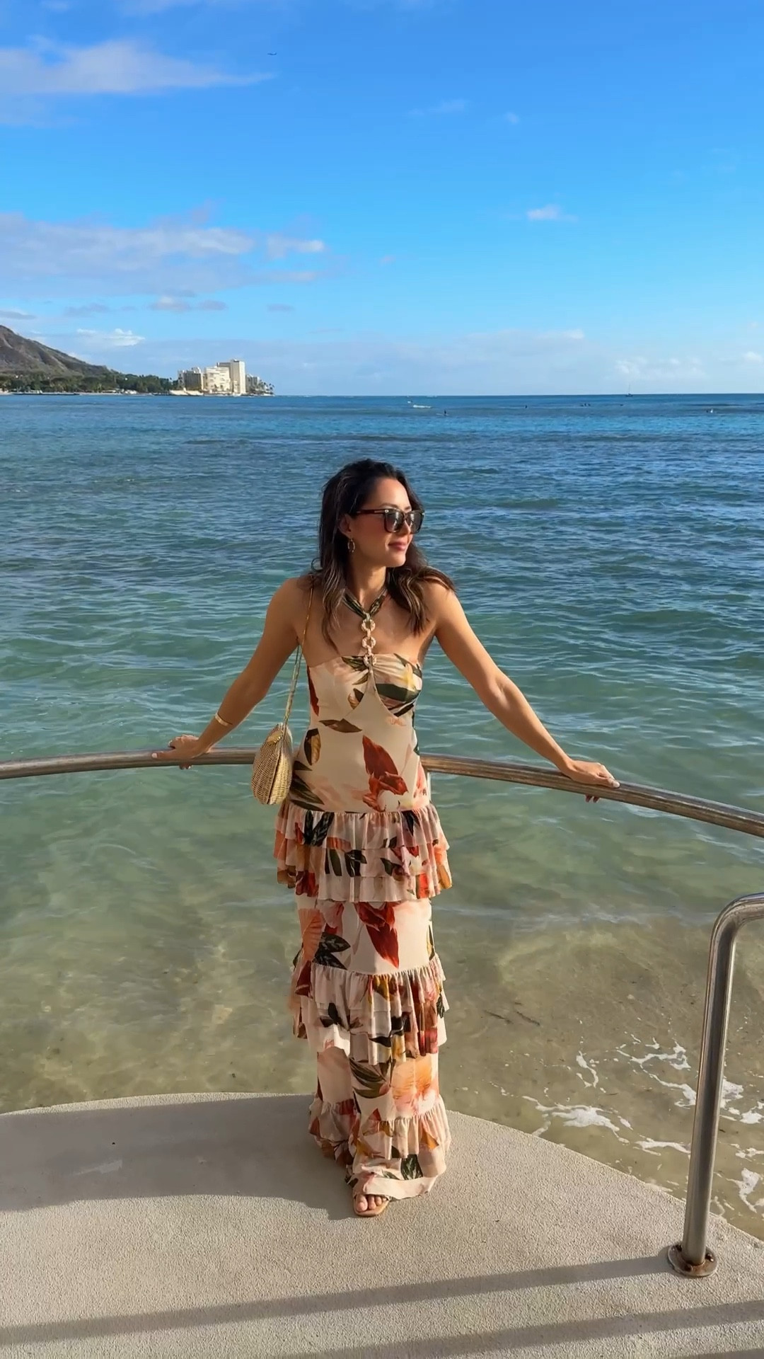 I received a few questions about my bag on Instagram! Every time I wear it, I get compliments, and I’ve had it for about a year now :) 