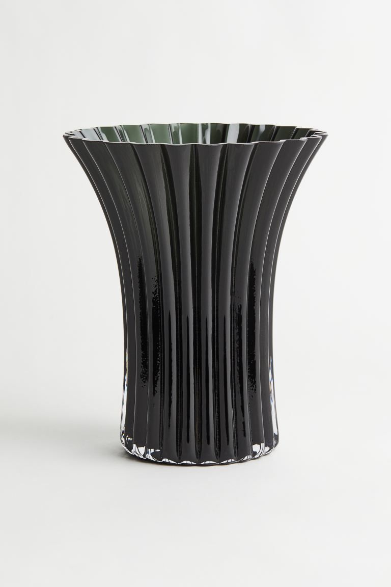 Flared glass vase | H&M (UK, MY, IN, SG, PH, TW, HK)