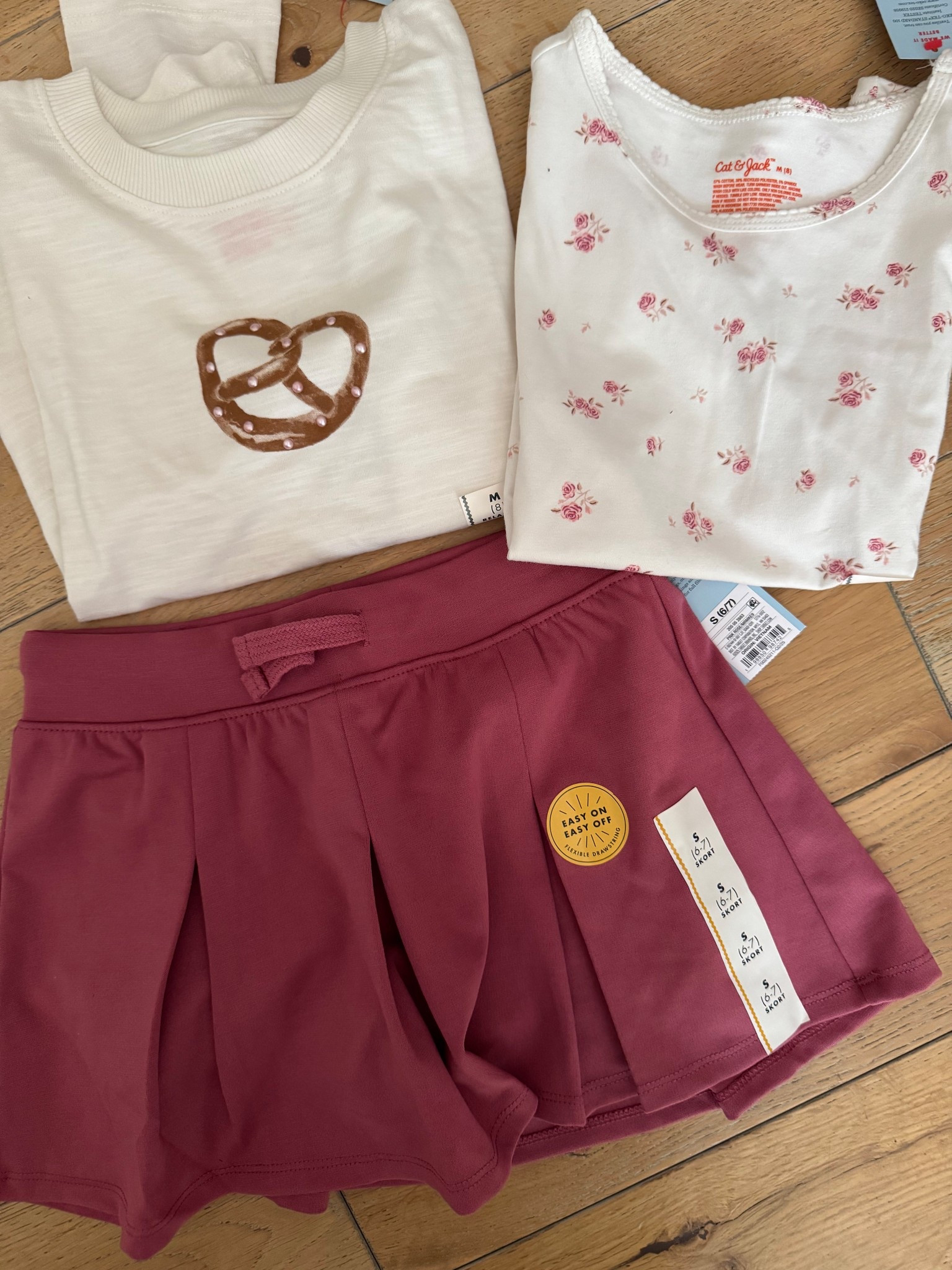 Target circle week and tons of kids clothing is 40% off. This floral tee is SO soft! I got it in most of the colors offered because it’s so soft. Washes well. Cute pleated skirt pairs well with it. 


#LTKStyleTip #LTKKids #LTKSaleAlert