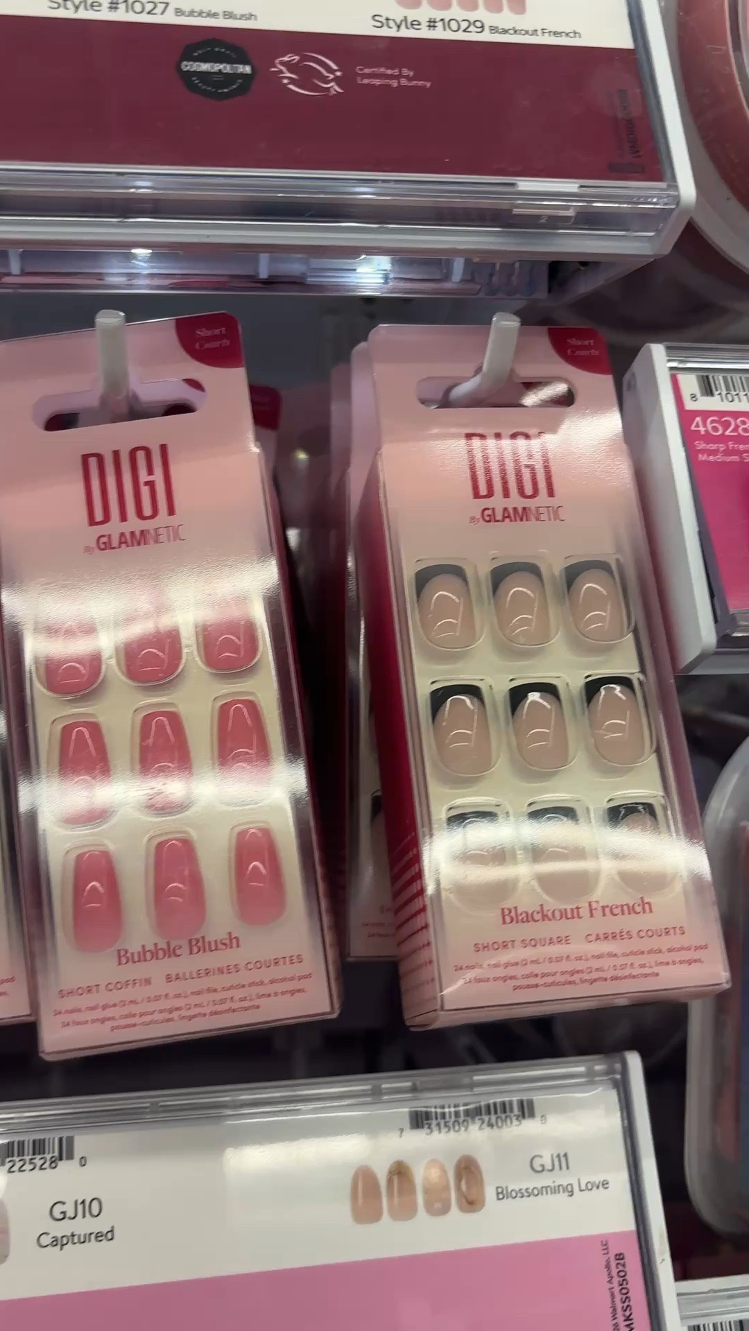 Viral glue on nails! Lasts over a week! 

#LTKselfcare #LTKBeauty #LTKgrwm