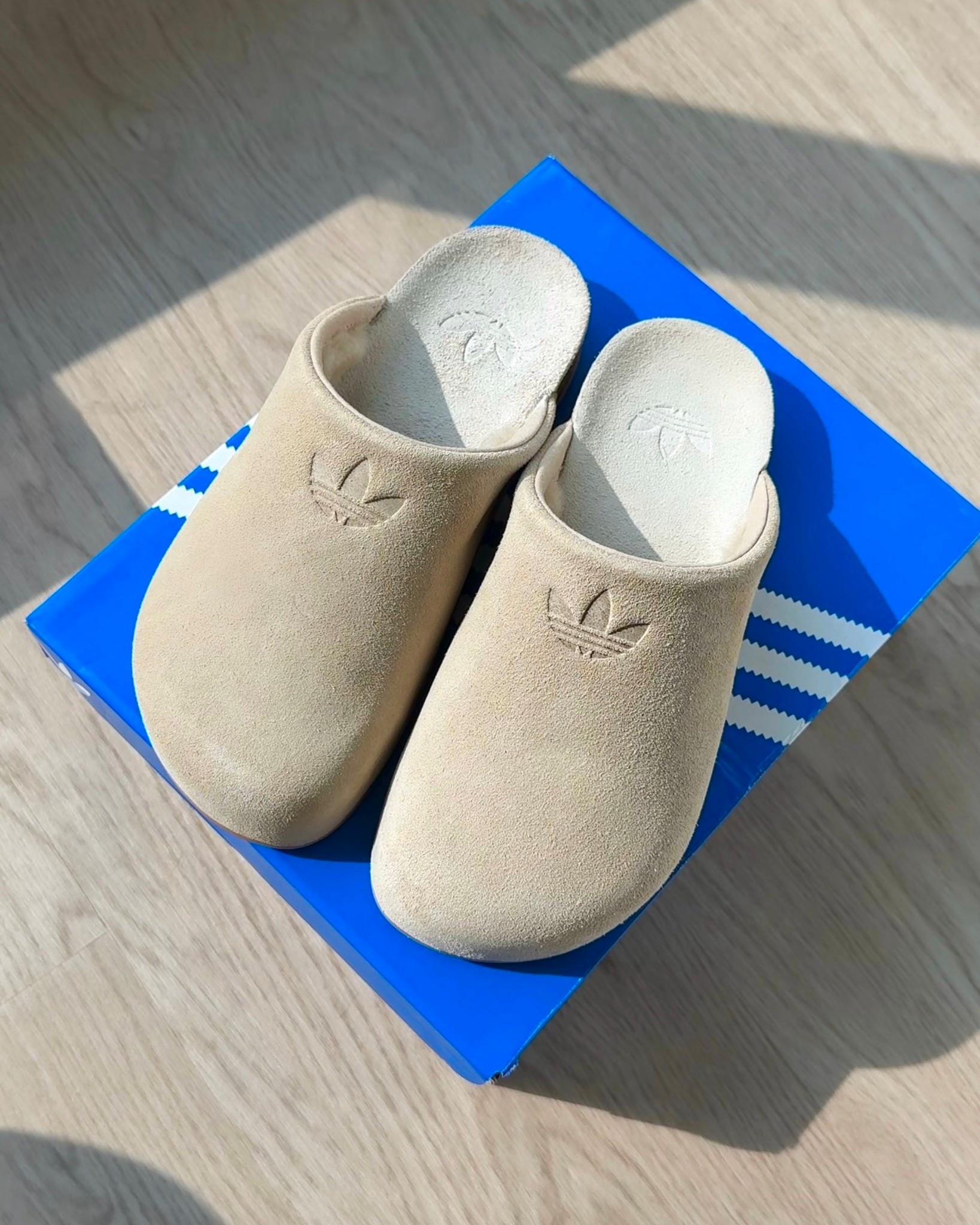 Adidas adimule slides 

#LTKcanada #LTKstyletip